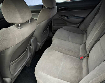 Белый Хонда Цивик, объемом двигателя 1.8 л и пробегом 283 тыс. км за 6000 $, фото 13 на Automoto.ua