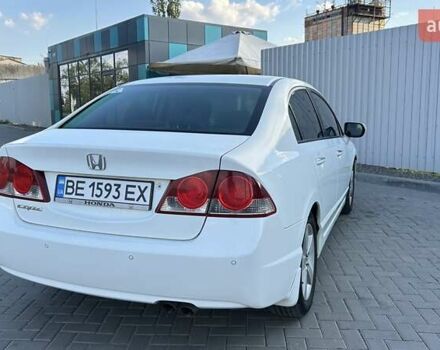 Белый Хонда Цивик, объемом двигателя 1.8 л и пробегом 256 тыс. км за 6300 $, фото 5 на Automoto.ua
