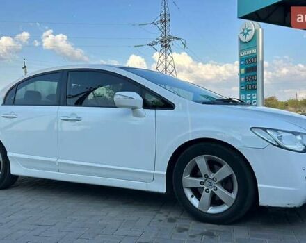 Белый Хонда Цивик, объемом двигателя 1.8 л и пробегом 259 тыс. км за 6300 $, фото 2 на Automoto.ua