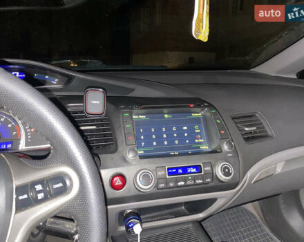 Білий Хонда Сівік, об'ємом двигуна 1.3 л та пробігом 315 тис. км за 4400 $, фото 7 на Automoto.ua