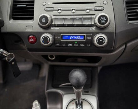 Белый Хонда Цивик, объемом двигателя 1.8 л и пробегом 283 тыс. км за 6000 $, фото 12 на Automoto.ua