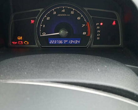 Белый Хонда Цивик, объемом двигателя 1.8 л и пробегом 224 тыс. км за 6100 $, фото 6 на Automoto.ua