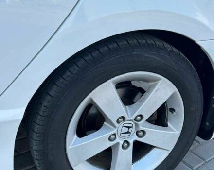 Белый Хонда Цивик, объемом двигателя 1.8 л и пробегом 259 тыс. км за 6300 $, фото 4 на Automoto.ua