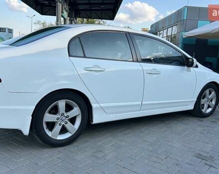 Белый Хонда Цивик, объемом двигателя 1.8 л и пробегом 256 тыс. км за 6300 $, фото 7 на Automoto.ua