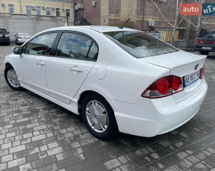 Белый Хонда Цивик, объемом двигателя 1.3 л и пробегом 260 тыс. км за 7500 $, фото 3 на Automoto.ua