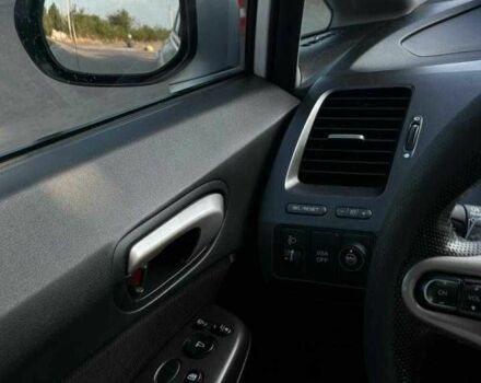 Белый Хонда Цивик, объемом двигателя 1.8 л и пробегом 259 тыс. км за 6300 $, фото 9 на Automoto.ua