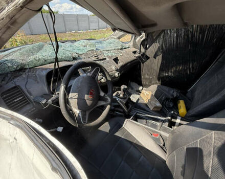 Білий Хонда Сівік, об'ємом двигуна 1.8 л та пробігом 290 тис. км за 2500 $, фото 3 на Automoto.ua