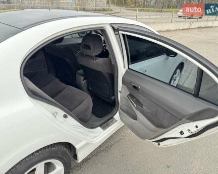 Белый Хонда Цивик, объемом двигателя 1.8 л и пробегом 236 тыс. км за 7000 $, фото 26 на Automoto.ua