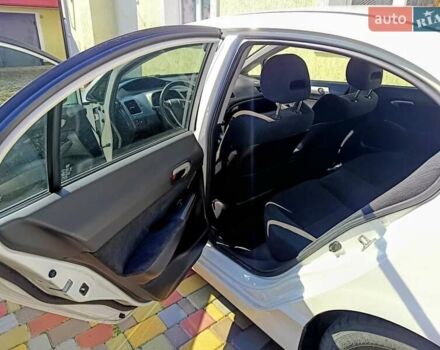 Білий Хонда Сівік, об'ємом двигуна 1.34 л та пробігом 138 тис. км за 7800 $, фото 7 на Automoto.ua
