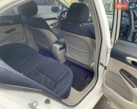 Белый Хонда Цивик, объемом двигателя 1.34 л и пробегом 206 тыс. км за 5950 $, фото 22 на Automoto.ua