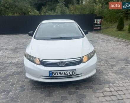 Белый Хонда Цивик, объемом двигателя 1.8 л и пробегом 300 тыс. км за 6999 $, фото 7 на Automoto.ua