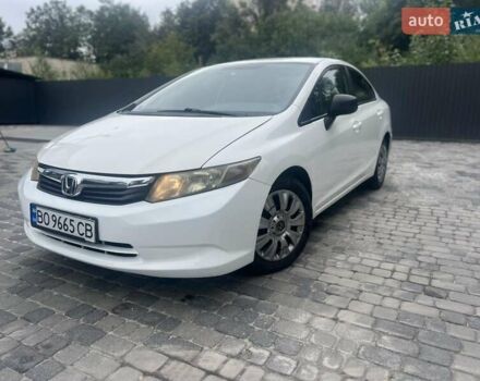 Белый Хонда Цивик, объемом двигателя 1.8 л и пробегом 300 тыс. км за 6999 $, фото 5 на Automoto.ua