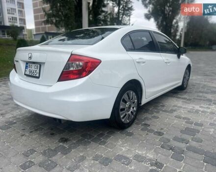 Белый Хонда Цивик, объемом двигателя 1.8 л и пробегом 300 тыс. км за 6999 $, фото 8 на Automoto.ua