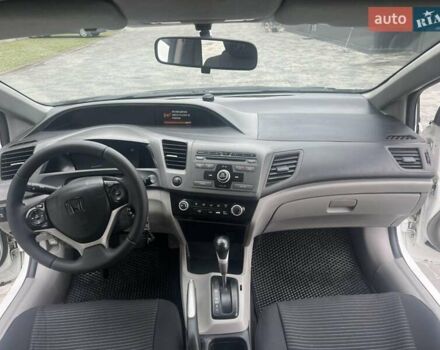 Белый Хонда Цивик, объемом двигателя 1.8 л и пробегом 300 тыс. км за 6999 $, фото 17 на Automoto.ua