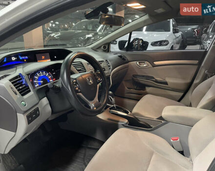 Белый Хонда Цивик, объемом двигателя 1.8 л и пробегом 233 тыс. км за 7999 $, фото 16 на Automoto.ua