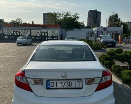 Білий Хонда Сівік, об'ємом двигуна 1.8 л та пробігом 90 тис. км за 8300 $, фото 3 на Automoto.ua