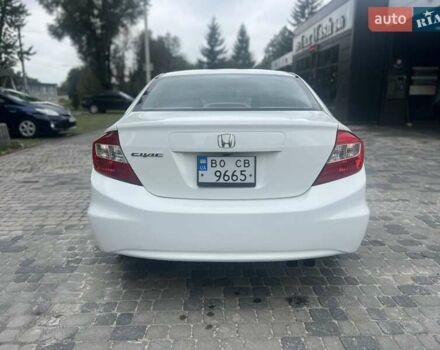 Белый Хонда Цивик, объемом двигателя 1.8 л и пробегом 300 тыс. км за 6999 $, фото 3 на Automoto.ua