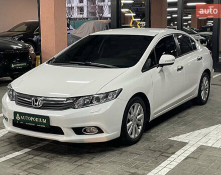 Белый Хонда Цивик, объемом двигателя 1.8 л и пробегом 233 тыс. км за 7999 $, фото 3 на Automoto.ua