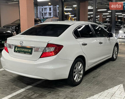 Белый Хонда Цивик, объемом двигателя 1.8 л и пробегом 233 тыс. км за 7999 $, фото 6 на Automoto.ua