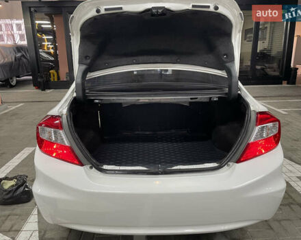 Белый Хонда Цивик, объемом двигателя 1.8 л и пробегом 233 тыс. км за 7999 $, фото 19 на Automoto.ua