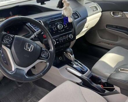 Хонда Цивик 2013 в Чернигове на Automoto.ua Белый Хонда Цивик, объемом двигателя 1.8 л и пробегом 227 тыс. км за 9000 $, фото 5 на Automoto.ua