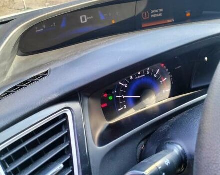 Белый Хонда Цивик, объемом двигателя 1.8 л и пробегом 84 тыс. км за 9300 $, фото 6 на Automoto.ua