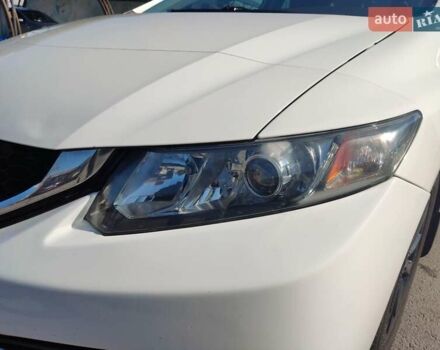 Хонда Цивик 2014 в Чернигове на Automoto.ua Белый Хонда Цивик, объемом двигателя 1.8 л и пробегом 168 тыс. км за 9900 $, фото 9 на Automoto.ua