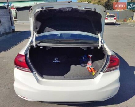 Хонда Цивик 2014 в Чернигове на Automoto.ua Белый Хонда Цивик, объемом двигателя 1.8 л и пробегом 168 тыс. км за 9900 $, фото 11 на Automoto.ua