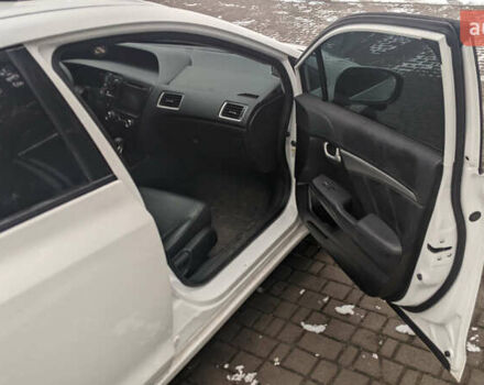 Белый Хонда Цивик, объемом двигателя 1.8 л и пробегом 99 тыс. км за 12500 $, фото 5 на Automoto.ua