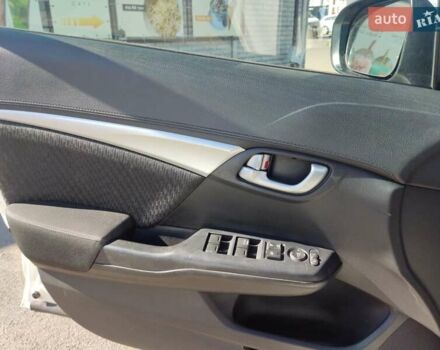 Хонда Цивик 2014 в Чернигове на Automoto.ua Белый Хонда Цивик, объемом двигателя 1.8 л и пробегом 168 тыс. км за 9900 $, фото 28 на Automoto.ua