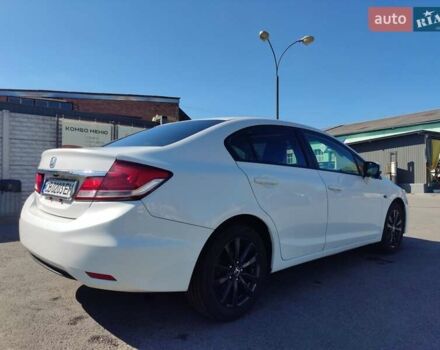 Хонда Цивик 2014 в Чернигове на Automoto.ua Белый Хонда Цивик, объемом двигателя 1.8 л и пробегом 168 тыс. км за 9900 $, фото 4 на Automoto.ua