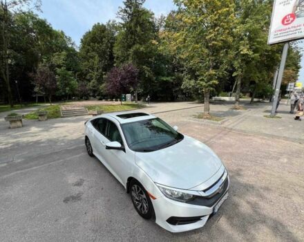 Белый Хонда Цивик, объемом двигателя 2 л и пробегом 95 тыс. км за 11800 $, фото 5 на Automoto.ua