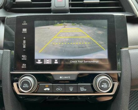 Белый Хонда Цивик, объемом двигателя 2 л и пробегом 95 тыс. км за 11800 $, фото 2 на Automoto.ua