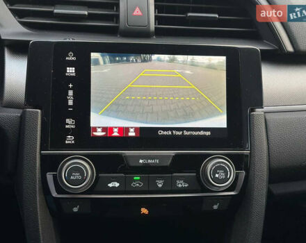 Белый Хонда Цивик, объемом двигателя 2 л и пробегом 153 тыс. км за 12950 $, фото 22 на Automoto.ua