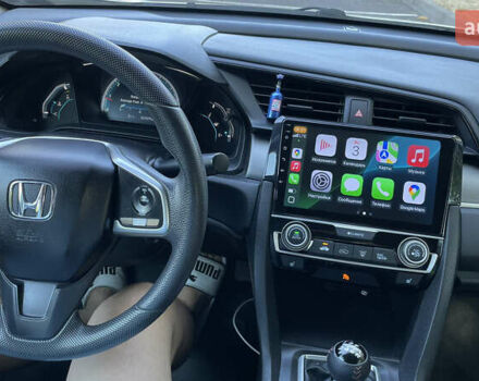 Белый Хонда Цивик, объемом двигателя 2 л и пробегом 67 тыс. км за 13900 $, фото 8 на Automoto.ua