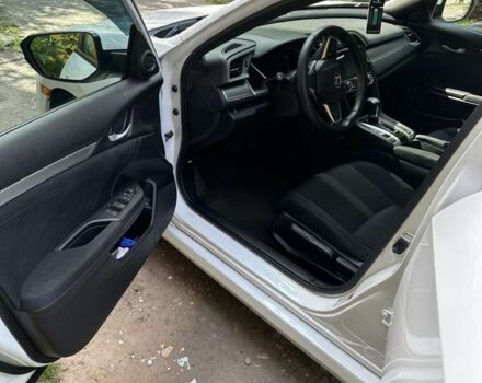 Белый Хонда Цивик, объемом двигателя 2 л и пробегом 40 тыс. км за 16000 $, фото 4 на Automoto.ua