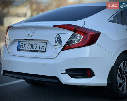 Белый Хонда Цивик, объемом двигателя 1.6 л и пробегом 109 тыс. км за 14300 $, фото 19 на Automoto.ua