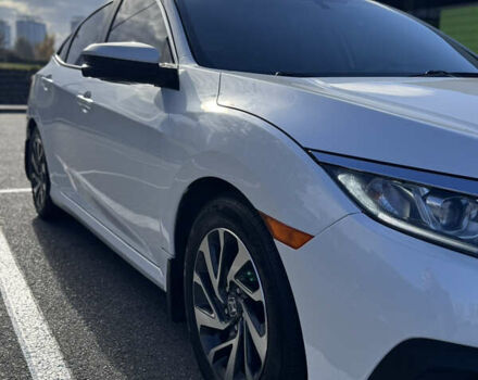 Белый Хонда Цивик, объемом двигателя 2 л и пробегом 112 тыс. км за 14200 $, фото 6 на Automoto.ua