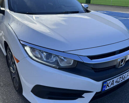 Белый Хонда Цивик, объемом двигателя 2 л и пробегом 112 тыс. км за 14200 $, фото 7 на Automoto.ua