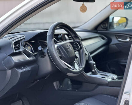 Белый Хонда Цивик, объемом двигателя 1.6 л и пробегом 109 тыс. км за 14300 $, фото 31 на Automoto.ua