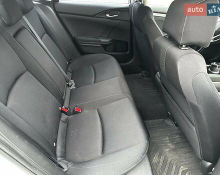 Білий Хонда Сівік, об'ємом двигуна 1.6 л та пробігом 83 тис. км за 14000 $, фото 12 на Automoto.ua