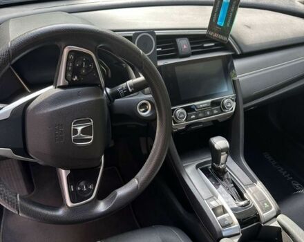 Белый Хонда Цивик, объемом двигателя 2 л и пробегом 40 тыс. км за 16000 $, фото 5 на Automoto.ua