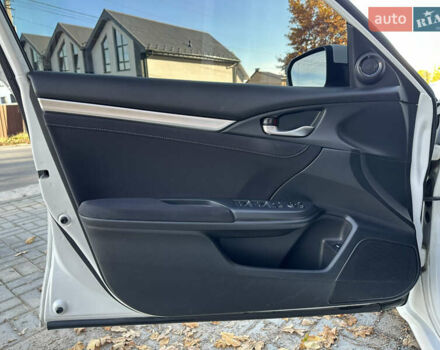 Білий Хонда Сівік, об'ємом двигуна 1.6 л та пробігом 181 тис. км за 13800 $, фото 16 на Automoto.ua