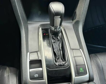 Хонда Цивик 2017 в Черновцах на Automoto.ua Белый Хонда Цивик, объемом двигателя 1.5 л и пробегом 52 тыс. км за 3500 $, фото 9 на Automoto.ua