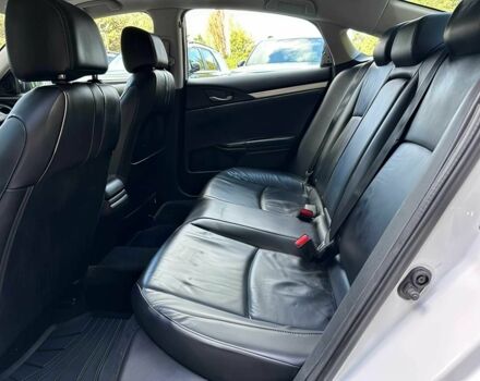 Хонда Цивик 2017 в Черновцах на Automoto.ua Белый Хонда Цивик, объемом двигателя 1.5 л и пробегом 52 тыс. км за 3500 $, фото 12 на Automoto.ua