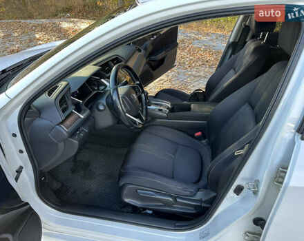 Білий Хонда Сівік, об'ємом двигуна 1.6 л та пробігом 181 тис. км за 13800 $, фото 17 на Automoto.ua