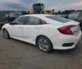 Белый Хонда Цивик, объемом двигателя 2 л и пробегом 125 тыс. км за 3900 $, фото 1 на Automoto.ua