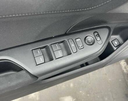 Белый Хонда Цивик, объемом двигателя 2 л и пробегом 62 тыс. км за 13800 $, фото 12 на Automoto.ua