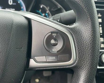 Белый Хонда Цивик, объемом двигателя 2 л и пробегом 62 тыс. км за 13800 $, фото 19 на Automoto.ua