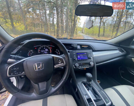 Белый Хонда Цивик, объемом двигателя 2 л и пробегом 91 тыс. км за 13500 $, фото 11 на Automoto.ua